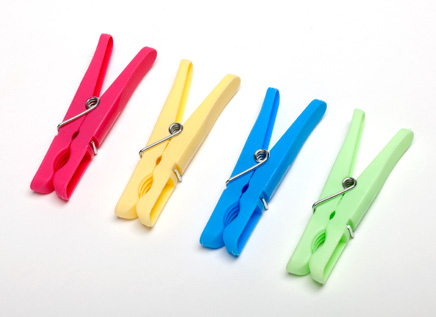 Pinzas ropa plstico modelo estndar.